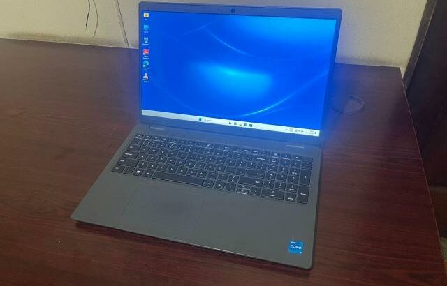 Laptop Dell Latitude i5-13th Gen, Altas Propriedades. Aprecie