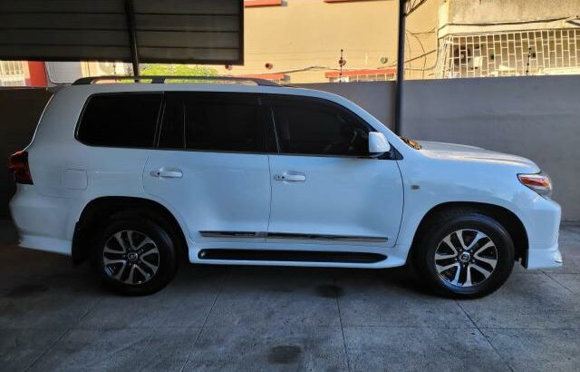 Toyota Land Cruiser VX Diesel recém chegado