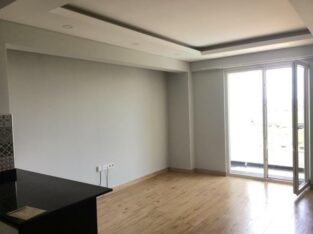 Arrenda-se Luxuoso Apartamento T1 no Deco Assos