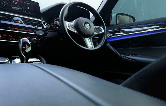 Vende-se BMW 523D 2018  Diesel recém chegado