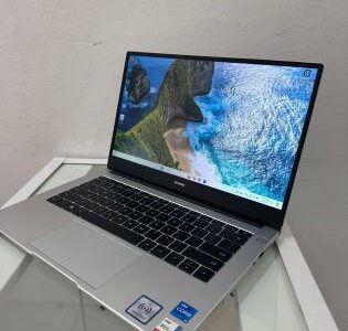 Laptop Huawei core i5, 11th geracao, 512 SSD, 15,6″, 8GB ram
