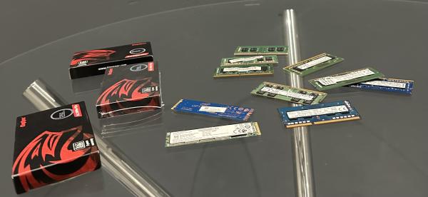 ✅02 SSD SATA 2.5  Marca Crucial & Lexar 1TB Preço Unitário :5.900.00MT ✅SSD 256 GB NVME preço :2.900.00MT ✅02 Unts SSD 128 GB NVME PREÇO Unitario : 1.