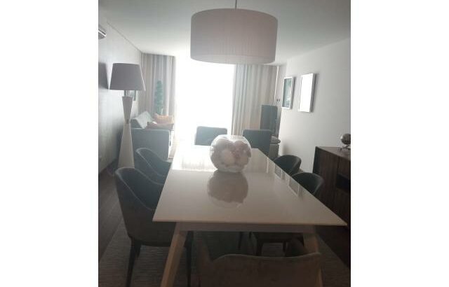 Vende-se hiper apartamento T4 no Condomínio JAT