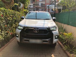 Toyota Hilux Revo – aceito tambem diferencas com carrinhas 2015