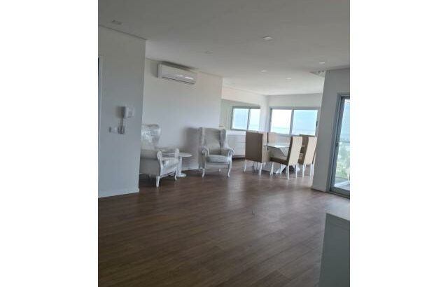 Vende-se LUXUOSO APARTAMENTO Penthouse T5 MOBILADO no Golf Residence