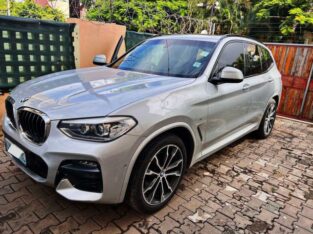 BMW X3 X Drive – comprada na Ronil 0 km