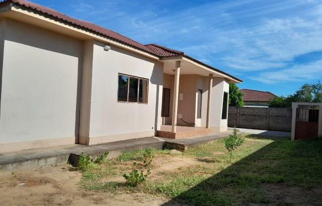 Vende se boa moradia tp3 familiar num espaço 50×50 na machava bairro novo