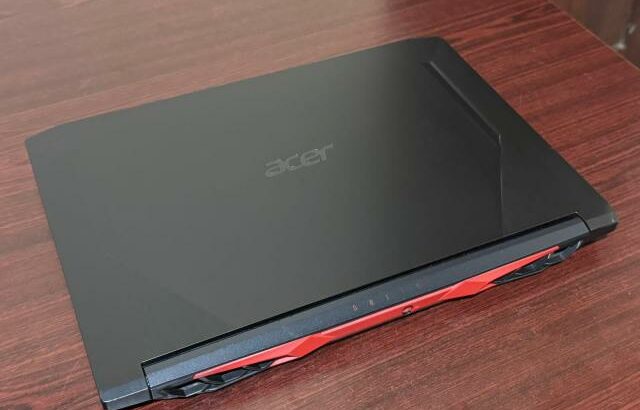 Laptop Acer Nitro Gaming, Ryzen5.