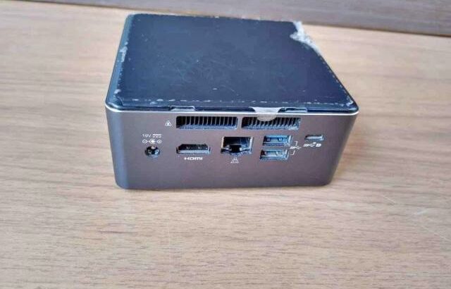 Mini Desktop Intel NUC – Intel Core i3 (7th Gen) i3-7100U