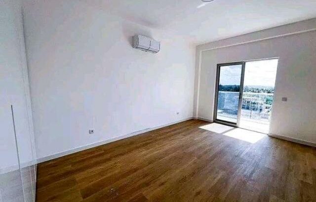 Vende-se Luxuoso Apartamento T3 no condomínio 4Life na costa do sol