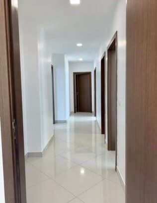 vende-se  arrendo apartamento tp4 no maputo beach