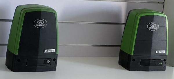 Acordar Ctiancas para Abrir portão já não está na moda Adiquira já :  Quit Completo Motor para portão automático D5 Smart+2 Remotes novos+ Sensor+ Rég