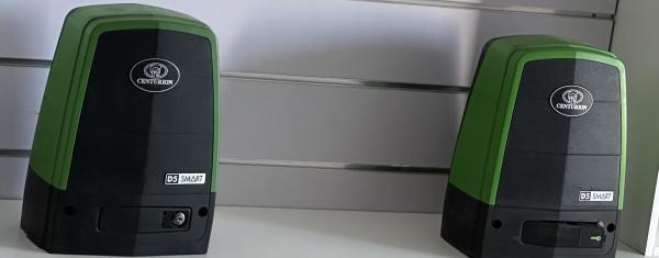 Acordar Ctiancas para Abrir portão já não está na moda Adiquira já :  Quit Completo Motor para portão automático D5 Smart+2 Remotes novos+ Sensor+ Rég