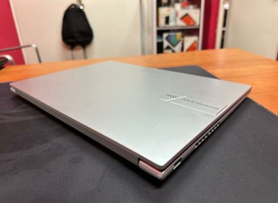 Asus VivoBook 16 OLED AMD Ryzen 5 7530U 16GB RAM 1TB SSD