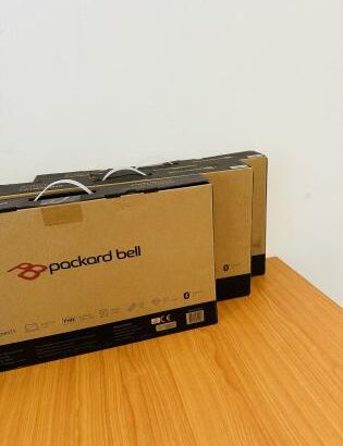 -Atenção Última caixa do Stock sendo leiloada (Novo NA CAIXA COM Todos Acessórios)  -Acer Packard Bell -Intel Celeron GML N4020 1.1 GHZ-2.80 GHZ  -4GB