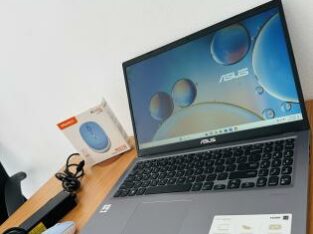 Baratinho Baratinho  Asus VivoBook X515jA Lap Top da Décima Geração Limpinho  Como Novo Intel Core i3-1005G1 1.20 GHZ 4 CPUS, 8GB DDR4 SDRAM,512  GB S