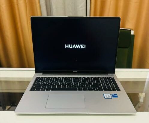 Huawei MateBook D16 i5 12th 8GB RAM 512GB SSD