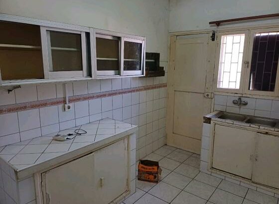 Vende se apartamento espaçoso tipo 2 no bairro polana cimento zona nobre