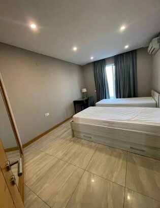 Arrenda-se este excelente apartamento, tipo2 no bairro da costa do sol Av. Marginal