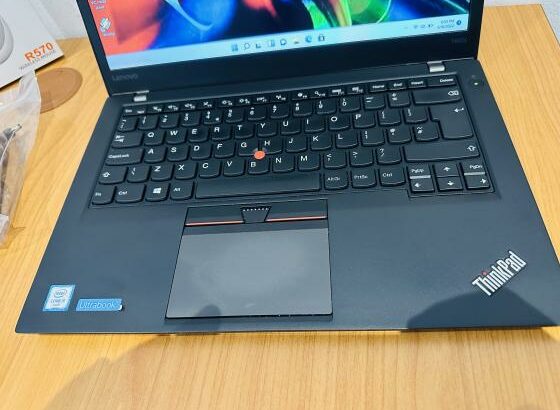 -Lenovo ThinkPad T460S Touchscreen  -Intel Core i5-6200U 2.30 GHZ 6TH Gen (4 CPCs) -8GB DDR4 SDRAM  -256  GB SSD Ultra fast NVME  -14 polegadas  USB 3