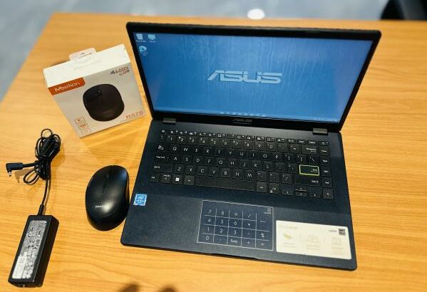 É sexta Feira Compra um Lap Top e Ganha uma garrafa  de Vinho Bom Final de Semana   Asus VivoBook N4020 1.20 GHZ 4 GB DDR4 SDRAM, 256 GB SSD Intel UHD