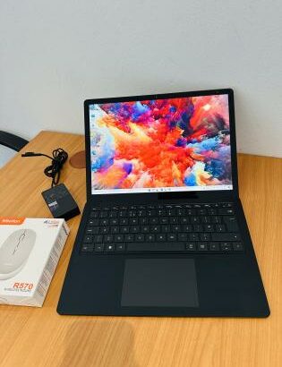 -Surface Laptop 4 Limpinho Touchscreen, Classico Leve e Executivo . Combinação perfeita entre Elegância e Produtividade  -Intel Core i5-1145G7 2.60 GH
