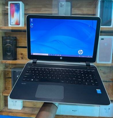 *HP PAVILION 15*  – intel(R) Core(TM) i3-4030U CPU @ 1.90 (4 CPUs) – ⁠4th Geração