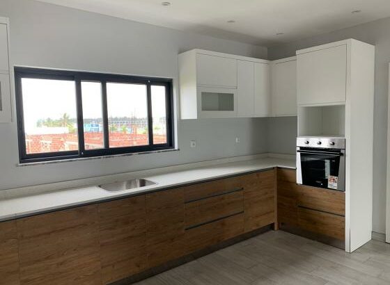 Vende-se apartamento, tipo3 no bairro da costa do sol Dona Alice