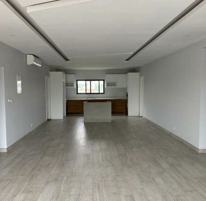 Vende-se apartamento, tipo3 no bairro da costa do sol Dona Alice