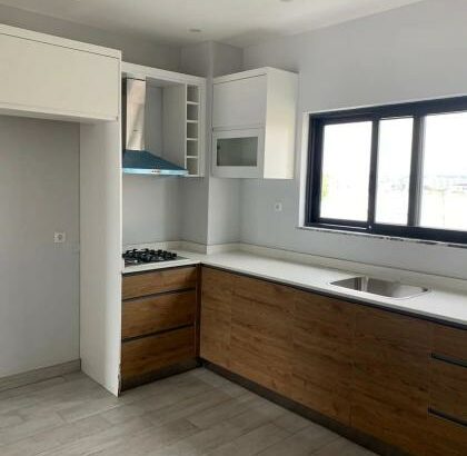 Vende-se apartamento, tipo3 no bairro da costa do sol Dona Alice