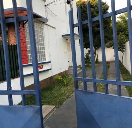 Vende-se está Geminada, tipo3 no bairro da Sommershield 1