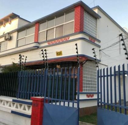 Vende-se está Geminada, tipo3 no bairro da Sommershield 1