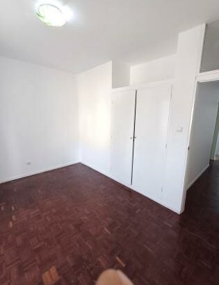 Arrenda se apartamento novo Remodelado tipo 2 no bairro polana cimento prédio das torres vermelhas