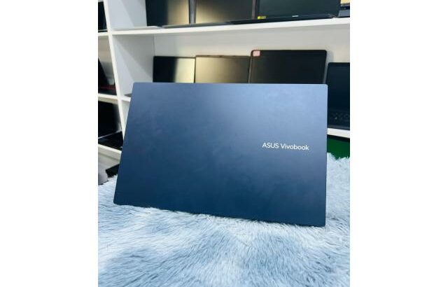 Laptop Asus VivoBook i3-12th Gen. Novo Fora da Caixa