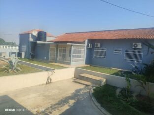 Arenda se Linda moradia tp3 bem localizada em malhampswene paragem 120