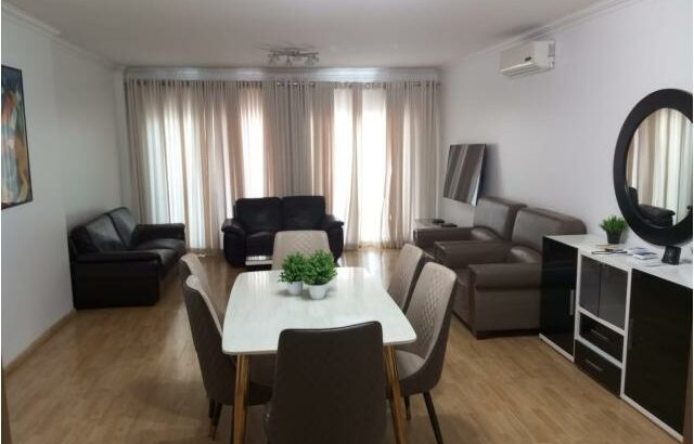 Arrenda-se Belíssimo Apartamento Mobilado no Joss village