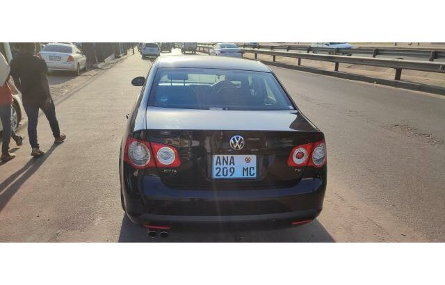 Vendo Volkswagen Jetta 2008