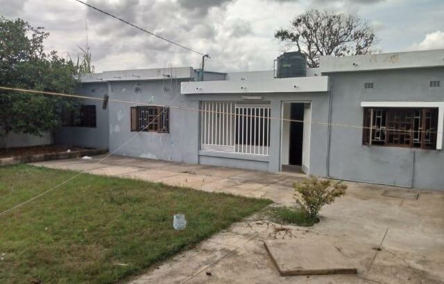 Vende se moradia tp2 com anexo tp1 bem localizada na matola pave