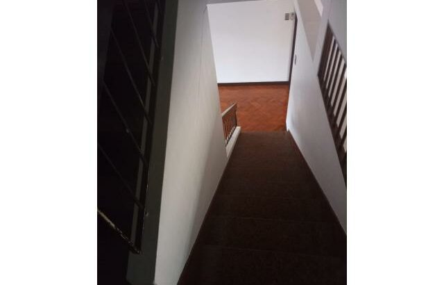 ARRENDA-SE MORADIA T4 NO BAIRRO DA COOP