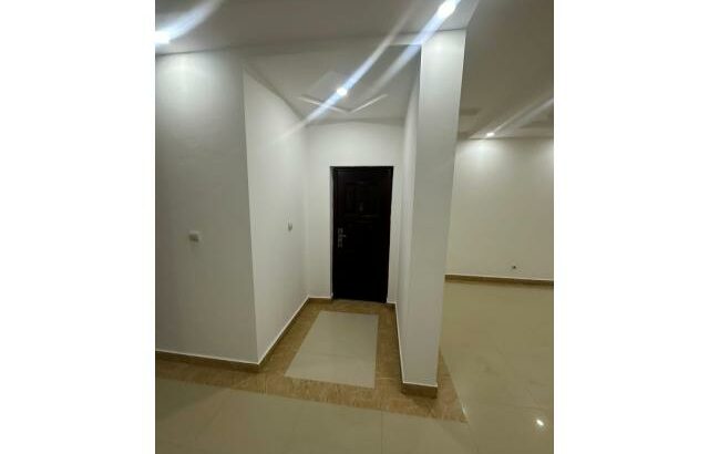 Arenda se Lindo apartamento tp3 de luxo dentro do condominio Quins village