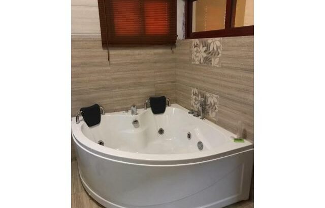 Vende se Linda moradia tp3 de luxo com pescina na mozal paragem cruzamento