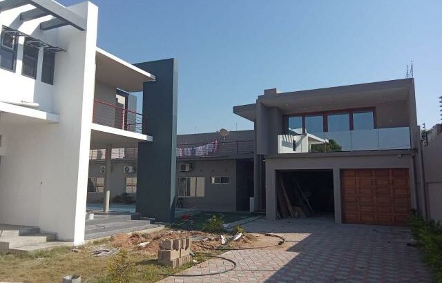 Arrenda-se Luxuosa Moradia T3 dentro do condomínio de 4 casas em Khongolote