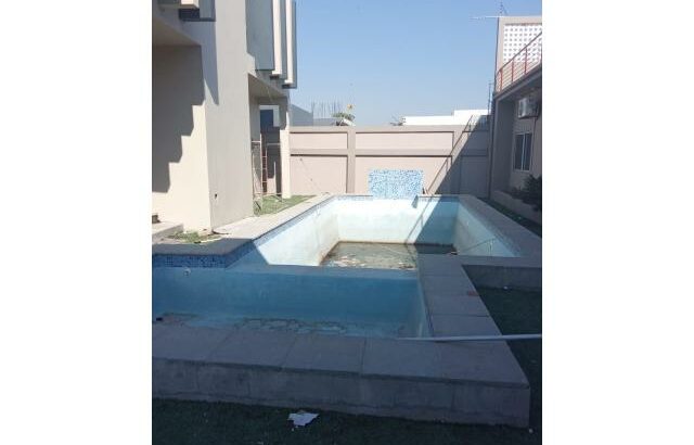 Arrenda-se Luxuosa Moradia T3 dentro do condomínio de 4 casas em Khongolote