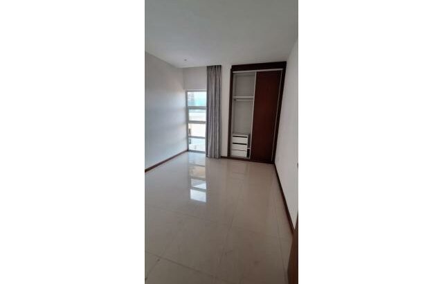 ARRENDAMENTO EXCELENTE APARTAMENTO T3 FENTRO DE UM CONDOMÍNIO NO TRIUNFO PROXIMO DO VILLA SOL