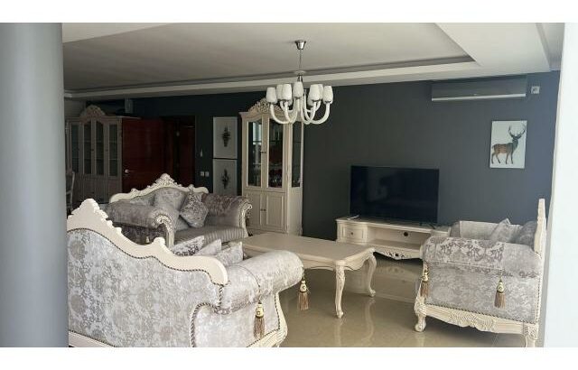 Arrenda-se Luxuoso Apartamento T3 mobilado no condomínio The palm na Julius Nyerere