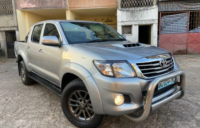 TOYOTA HILUX LEGEND 45 -RECEM IMPORTADA