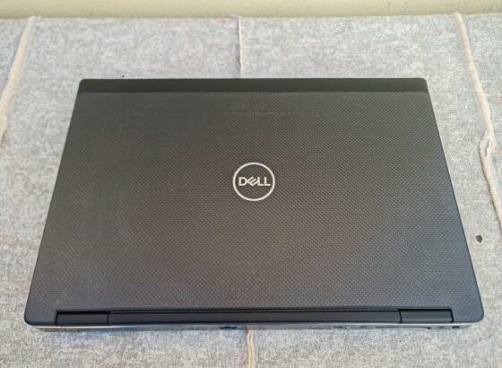 Dell Precision 7530 VR Ready Mobile Workstation i7 8th 16GB RAM 256GB SSD+1TB HDD