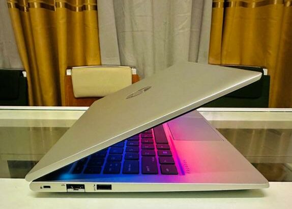 Hp Probook 440 G8 14” i7 11th 16GB RAM 1TB SSD
