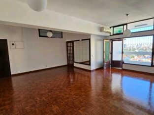 Vende se apartamento espaçoso tipo 3 com 2wc no bairro da coop