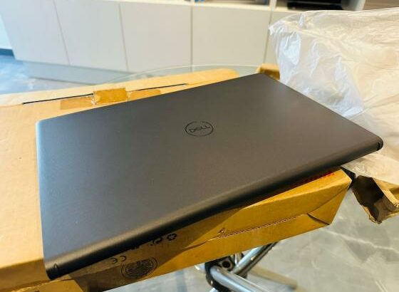 Laptop Dell Vostro 3520 i5 12th 8GB RAM 256GB SSD